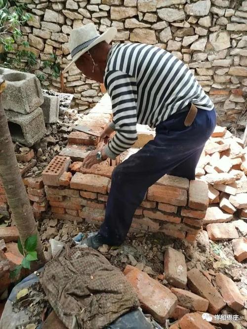 阴平镇夯实"一修一补一行动",扎实提升贫困户生活质量系列之房屋修缮
